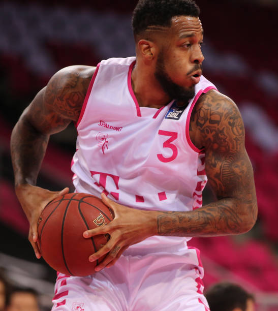 上表现出色 上表现出色