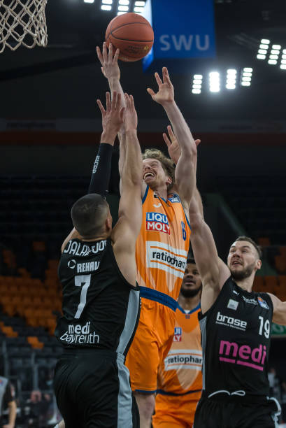 希门尼斯莫 希门尼斯莫