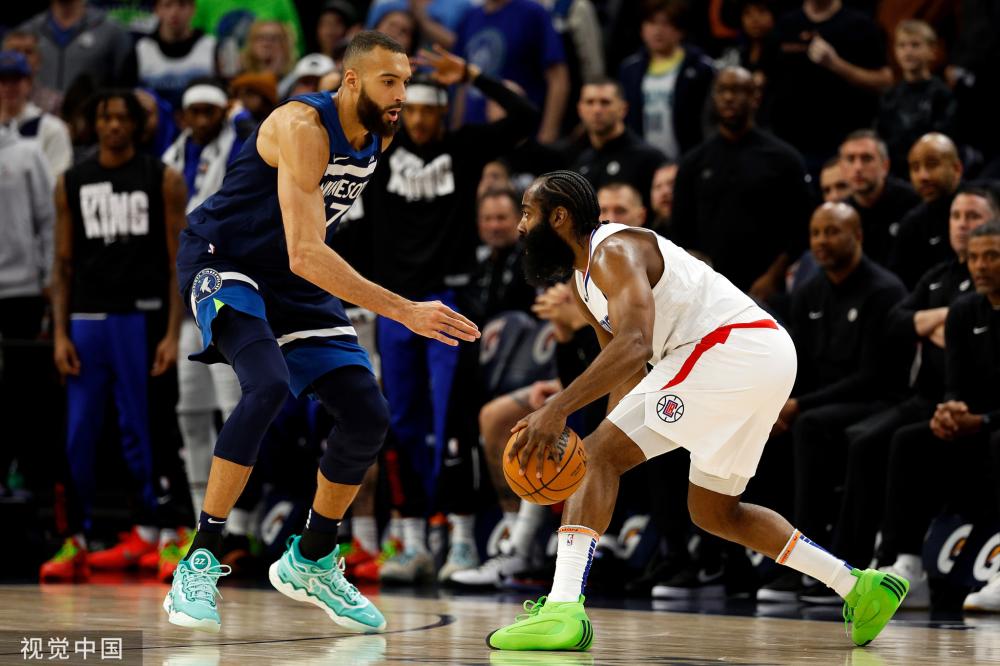 久尔杰维奇:希望球迷们能继续相信中国队 无论胜利与否球迷一直都在